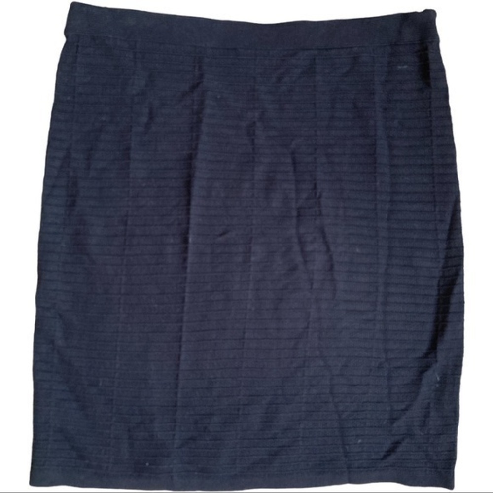 Loft Size XL black textured skirt, classic, elegant, soft stretchy